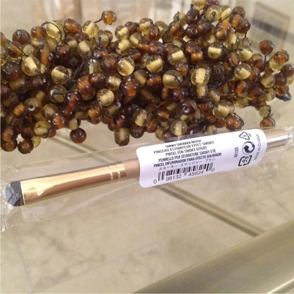 bareMinerals Smoky Sudger Brush - Sealed